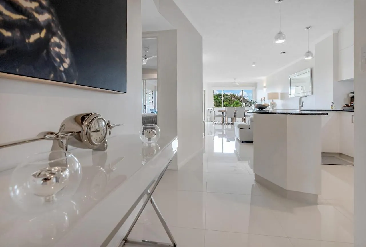 Cairns Waterfront Condo - 5 Minutes From Airport