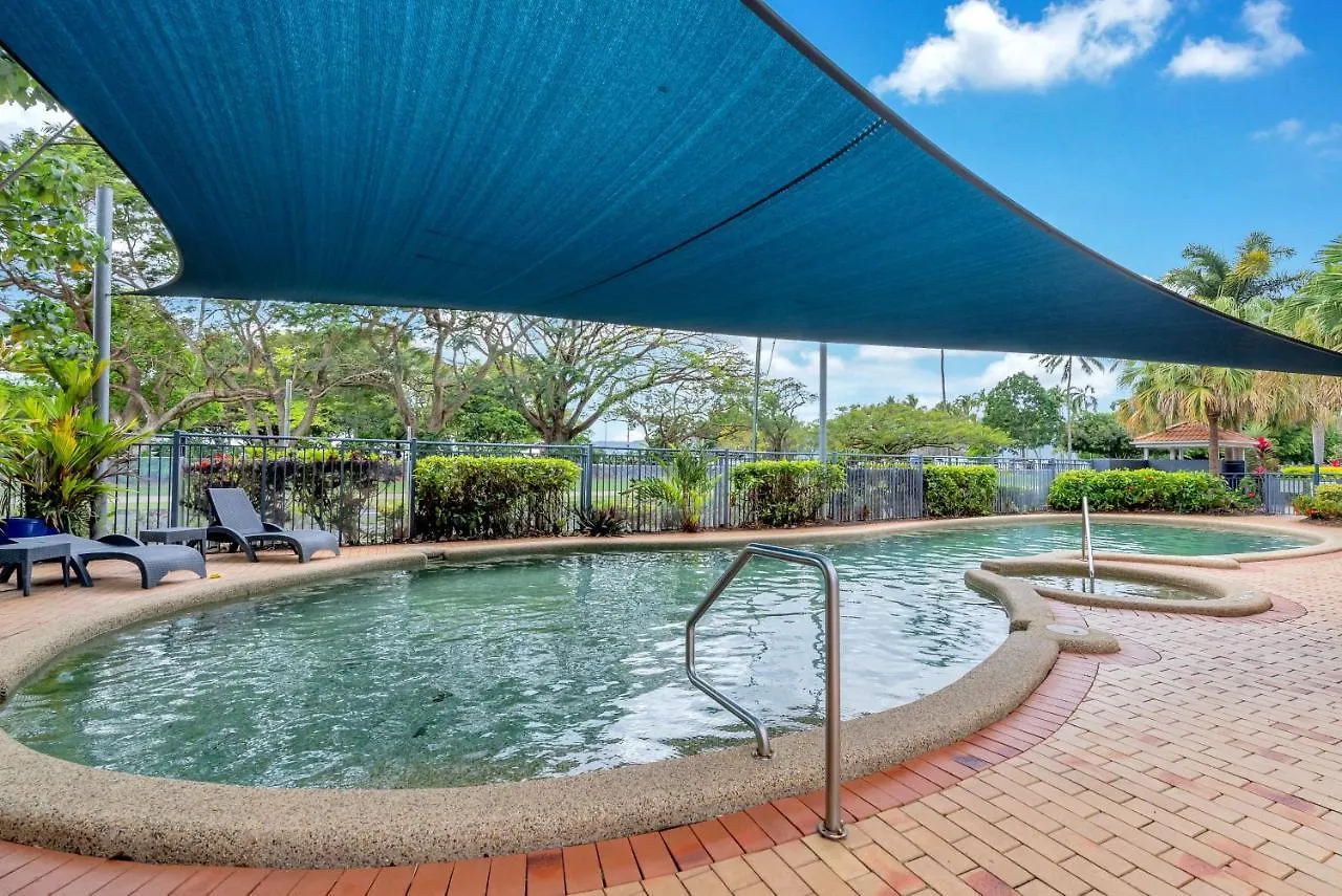 Cairns Waterfront Condo - 5 Minutes From Airport