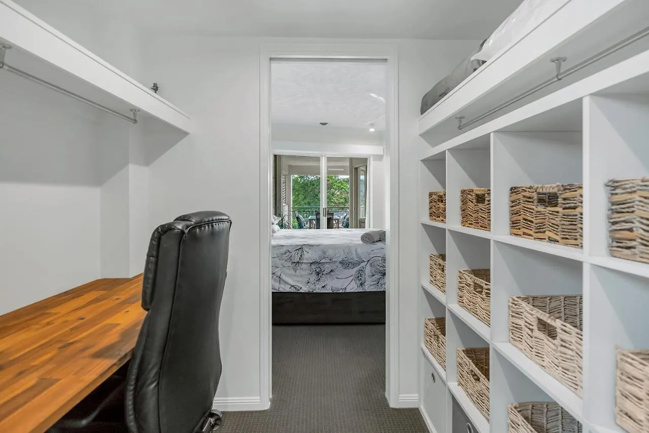 Cairns Waterfront Condo - 5 Minutes From Airport 0*,